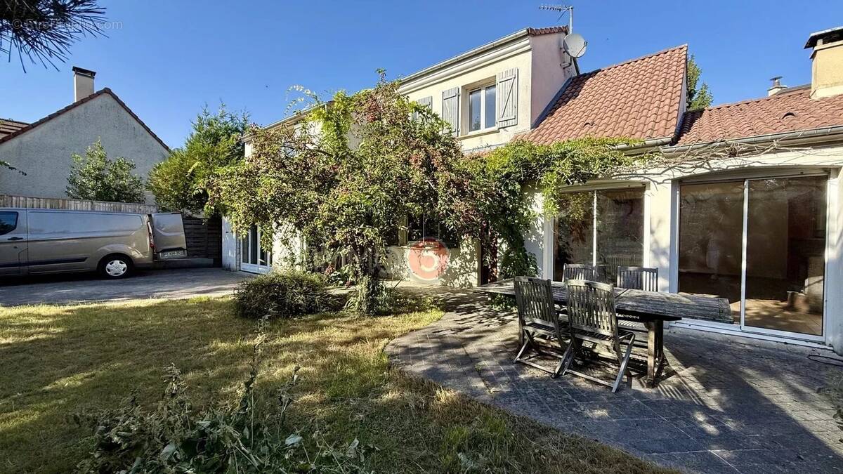 Maison à CLICHY-SOUS-BOIS