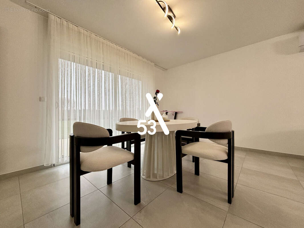 Maison à EPERLECQUES