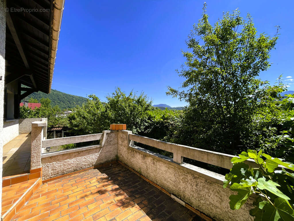 Maison à SAINT-MARTIN-D'HERES