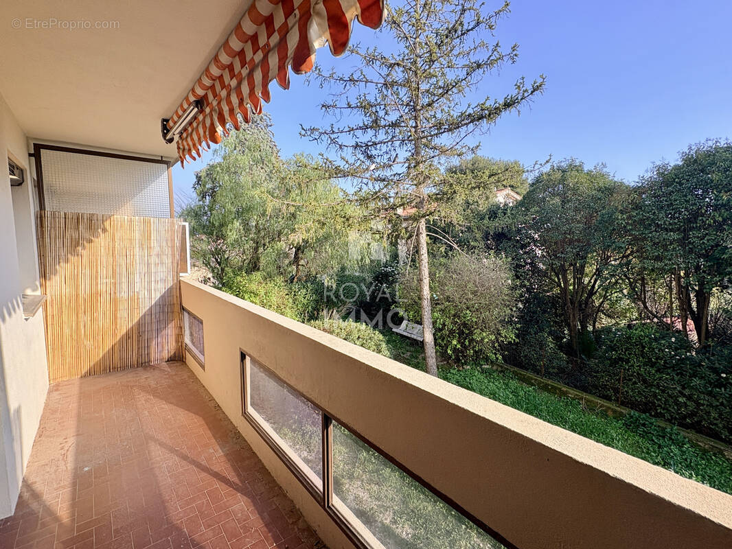 Appartement à LA VALETTE-DU-VAR