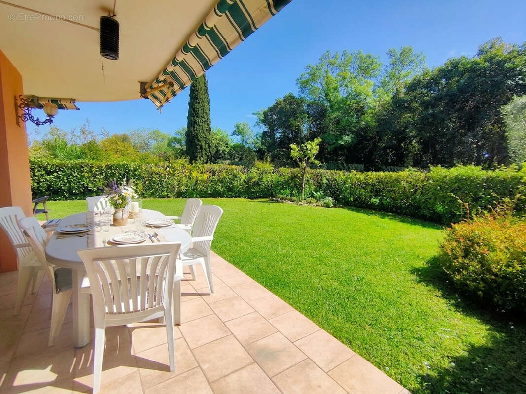Cannes marina: rare ! superbe rez-de-jardin - garage + cave - photo 2