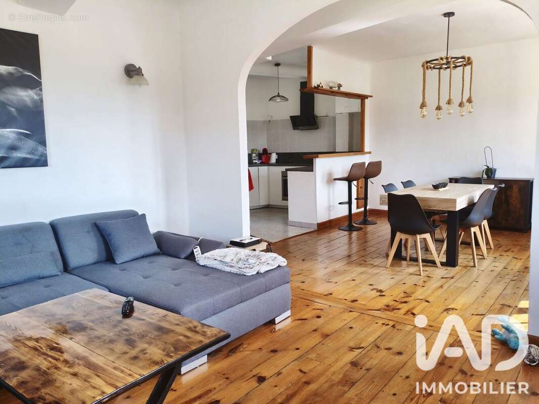 Appartement 98 m² à Mende  - photo 2