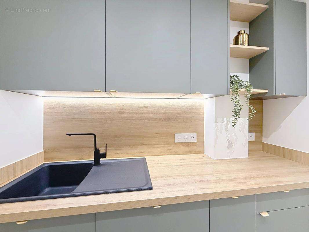 Nice Gambetta / Musiciens, 3 pièces rénové avec balcons - photo 6