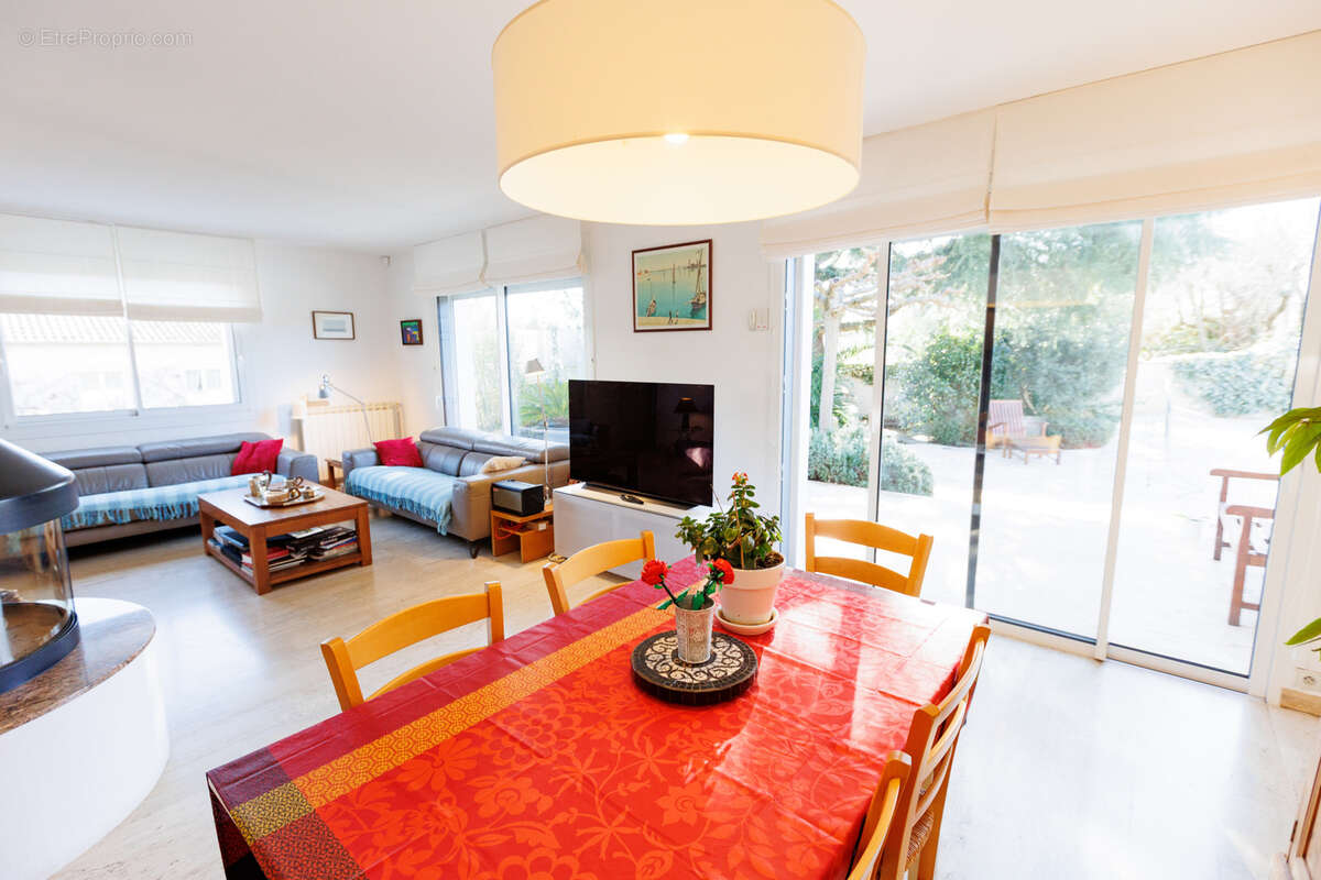 Maison à SAINT-GEORGES-D'ORQUES