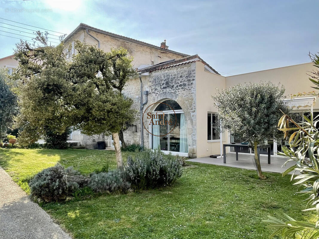 Maison à ANGOULEME
