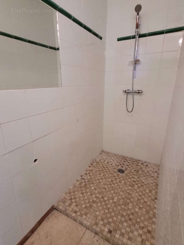 Maison à SAINT-CHINIAN