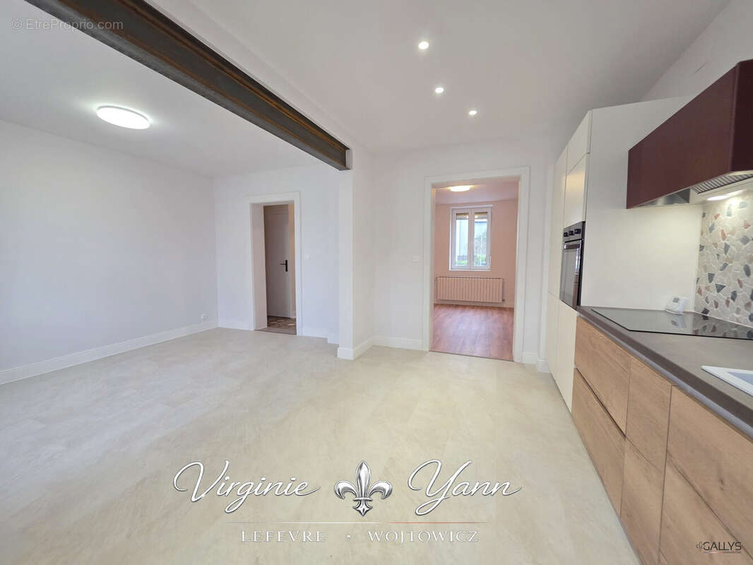 Maison à MONDELANGE