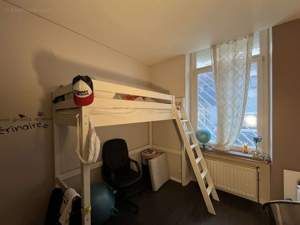 Appartement à SAINT-GENEST-LERPT
