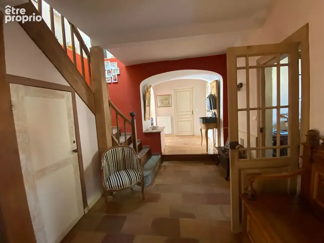 Castelnaudary, maison de caractère  rénovée avec piscine et garage. - photo 10