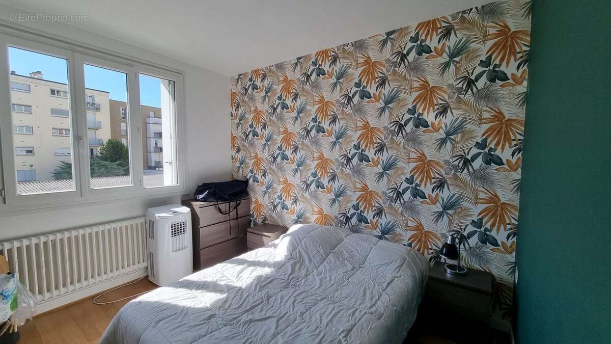 autre chambre - Appartement à TOURS