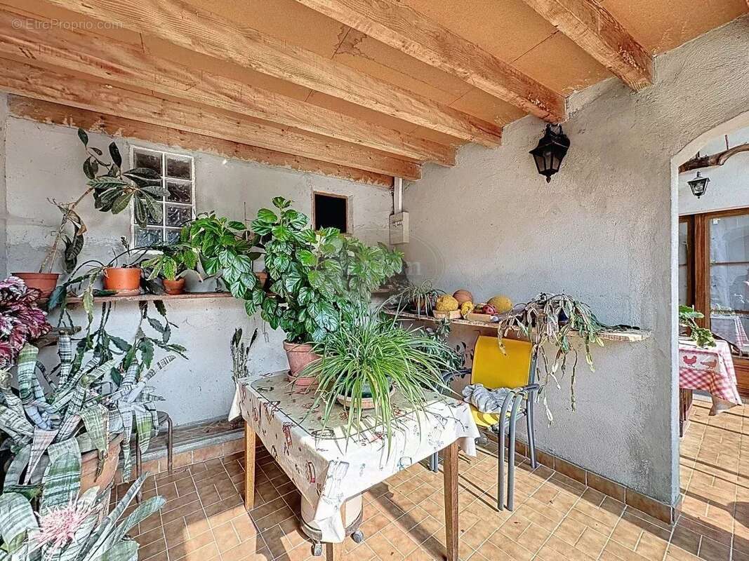 Maison à SAINTE-DODE