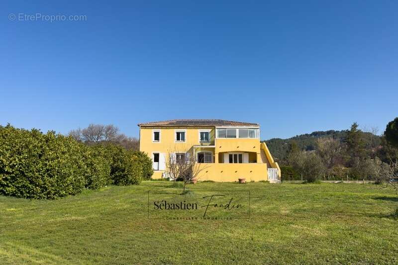 Maison à BOUC-BEL-AIR