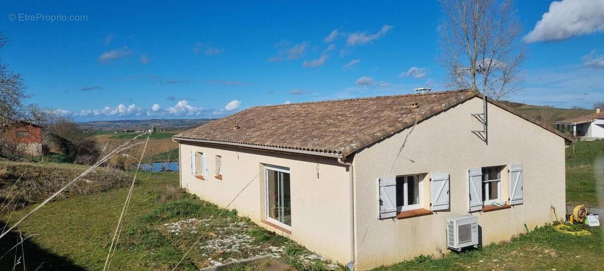 Photo 1 - Maison à LE CAUSE