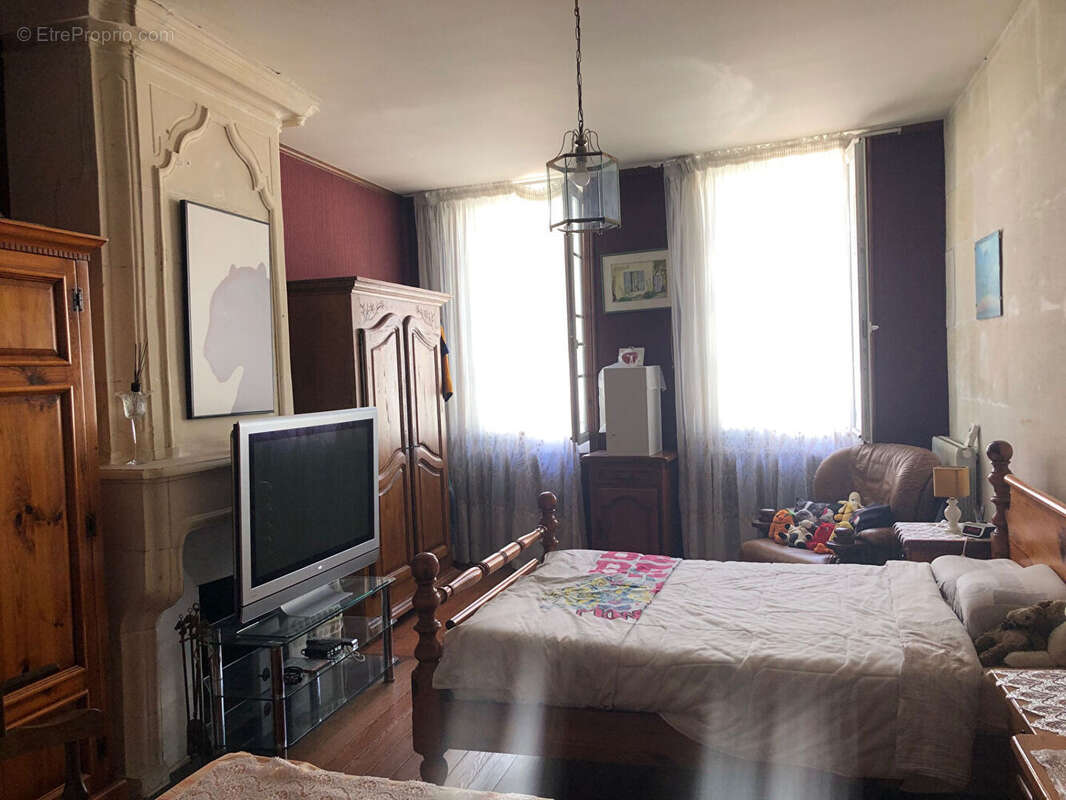 Maison à TONNAY-CHARENTE