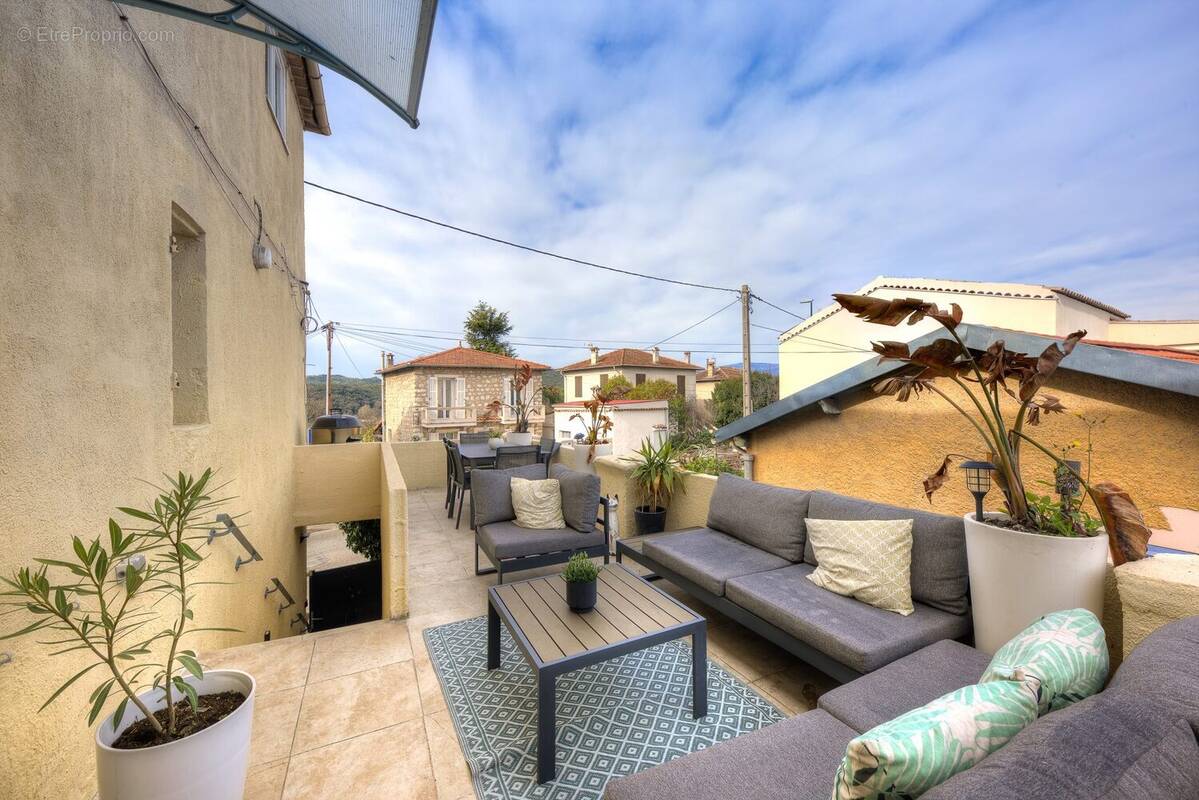 Maison à CAGNES-SUR-MER