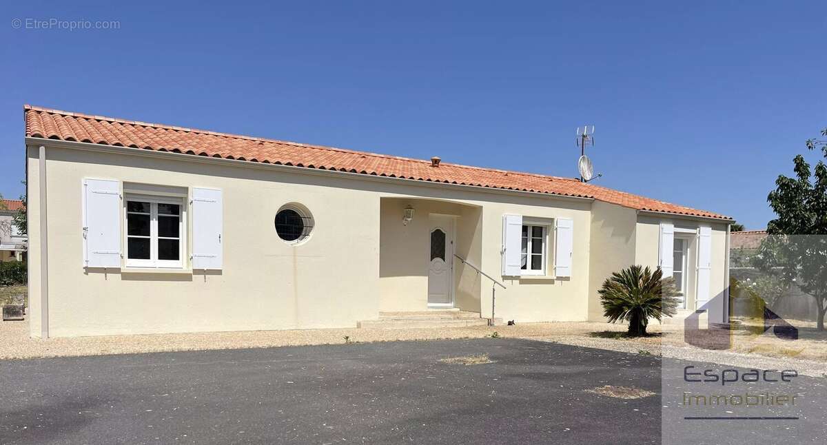 Maison de plain-pied - CIRÉ D'AUNIS - photo 14
