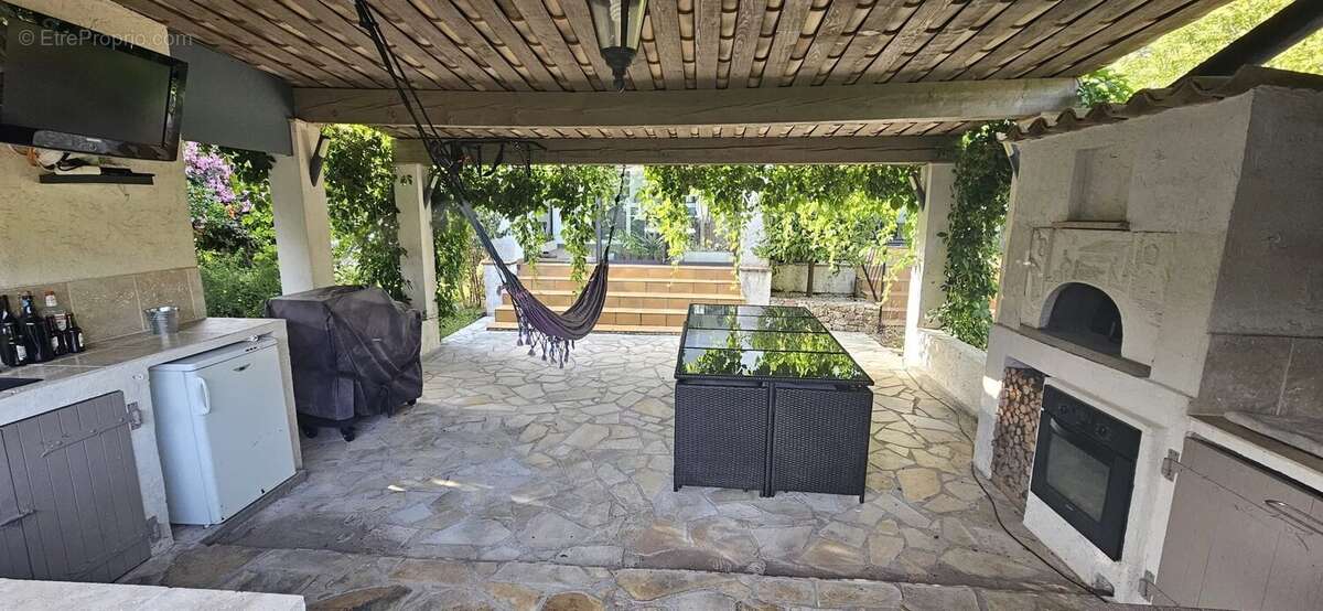 Maison à PUGET-SUR-ARGENS