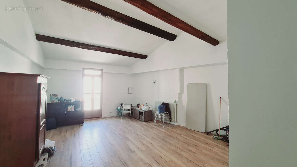Sète - Appartement T4 en duplex - 100m² - photo 3