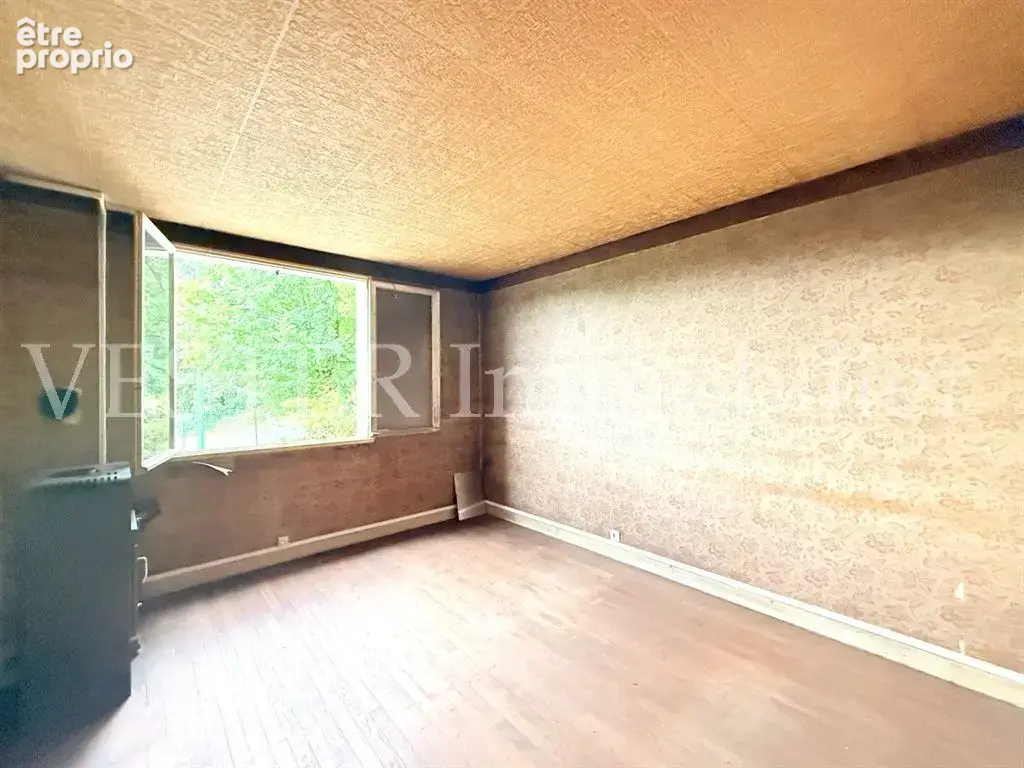 Maison sur un terrain de 2 178 m² dont 1 424 m² en zone U3 - photo 6