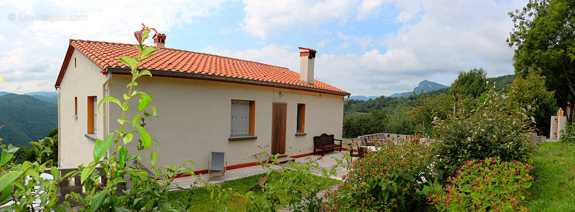 Maison à MONTFERRER