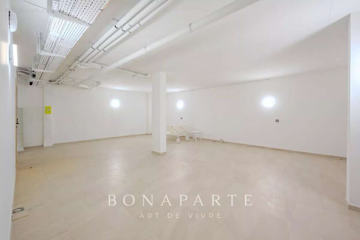 SAINT-TROPEZ - GASSIN [VILLE] – Exclusivité : Superbe villa-appartement en duplex avec vue mer exceptionnelle - photo 22