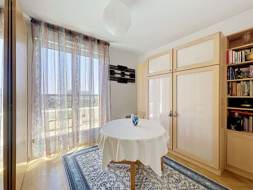 Appartement à CHATILLON