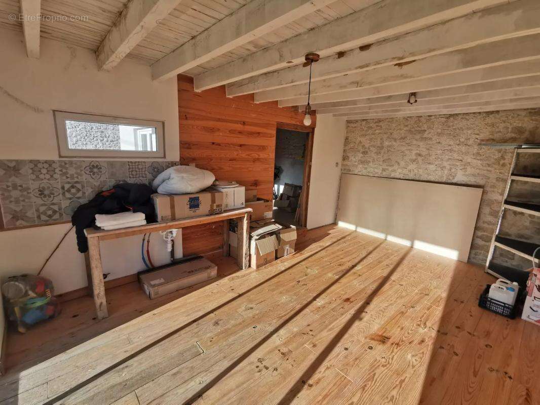 Maison à FONTENILLE