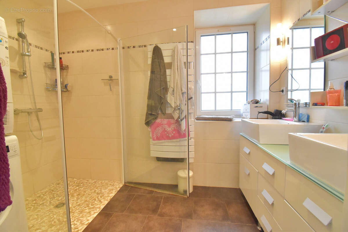 Maison à SAINT-MENOUX