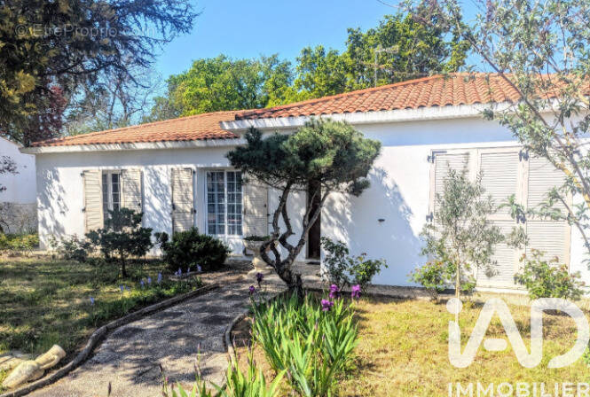 Photo 1 - Maison à CHALLANS