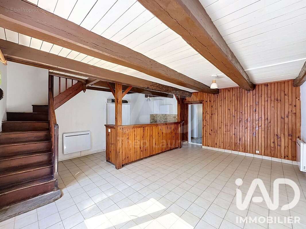 Maison 153 m² à Le Temple-De-Bretagne  - photo 3