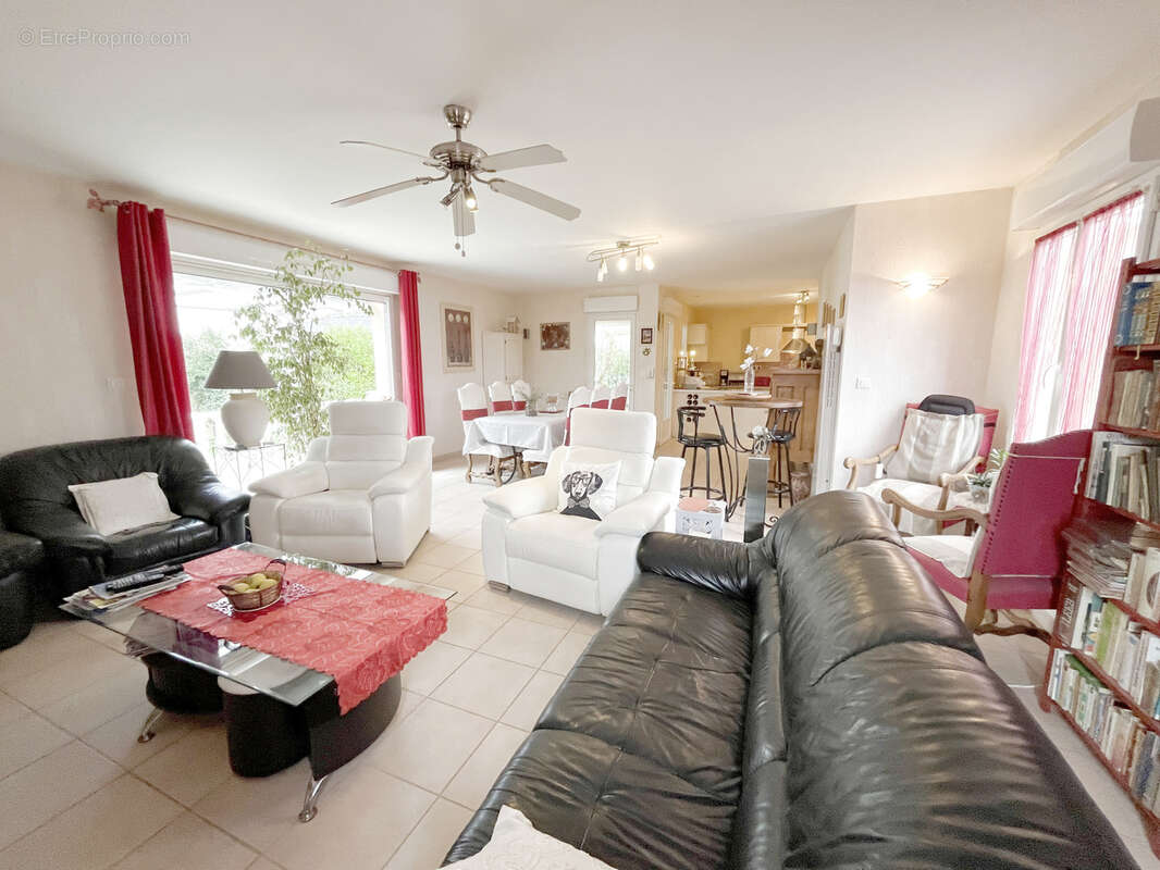 Maison à VAUX-SUR-MER