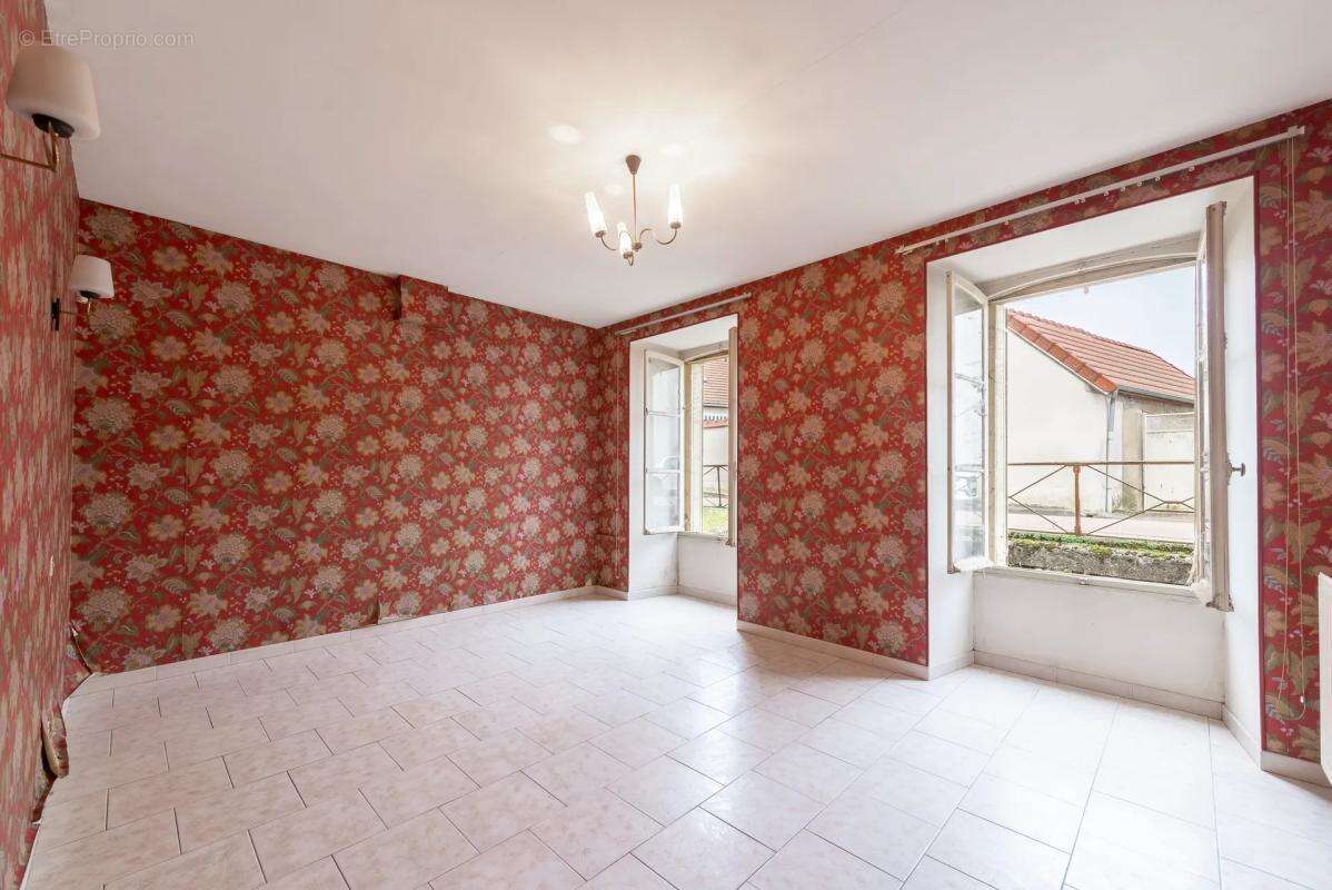 Maison à VILLENAUXE-LA-GRANDE