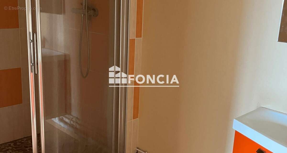 Appartement 83 m² à Angouleme  - photo 5
