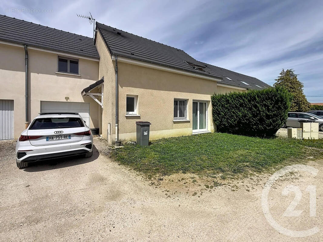 Maison à AISEREY