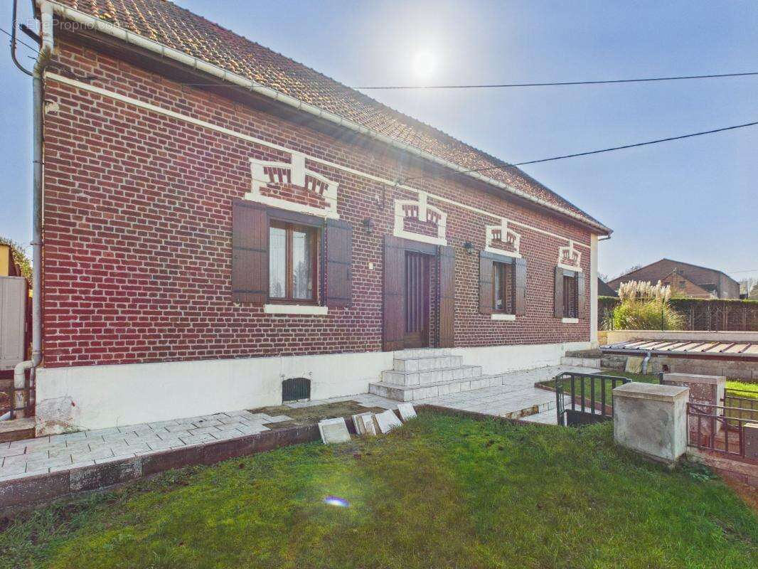 Maison à VENDHUILE
