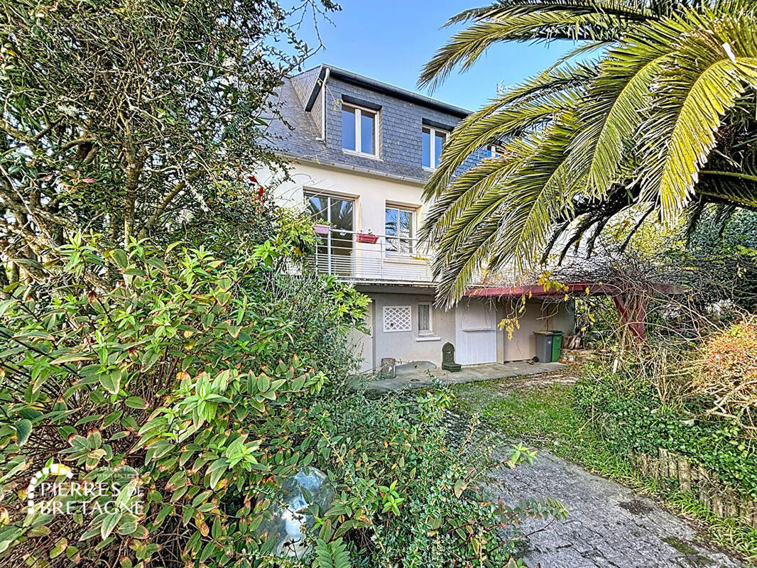 Maison à PLOUGONVELIN