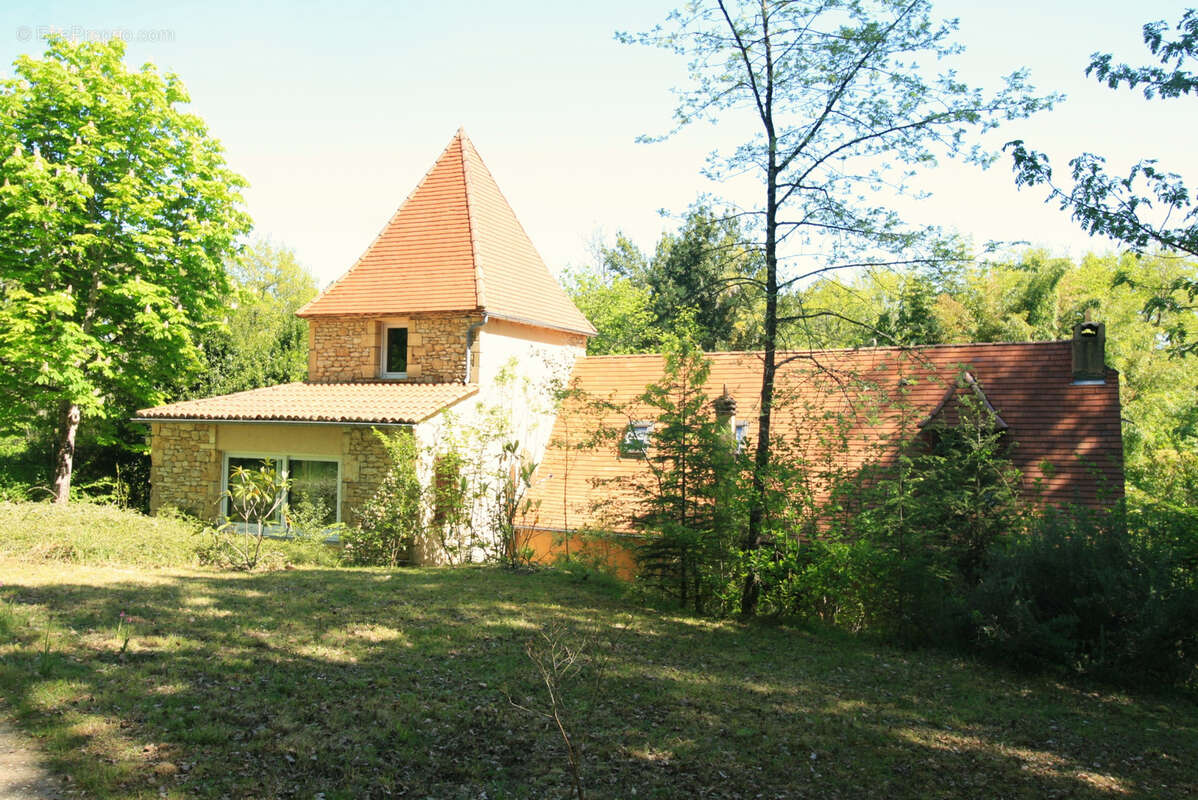 Maison à LA CHAPELLE-AUBAREIL