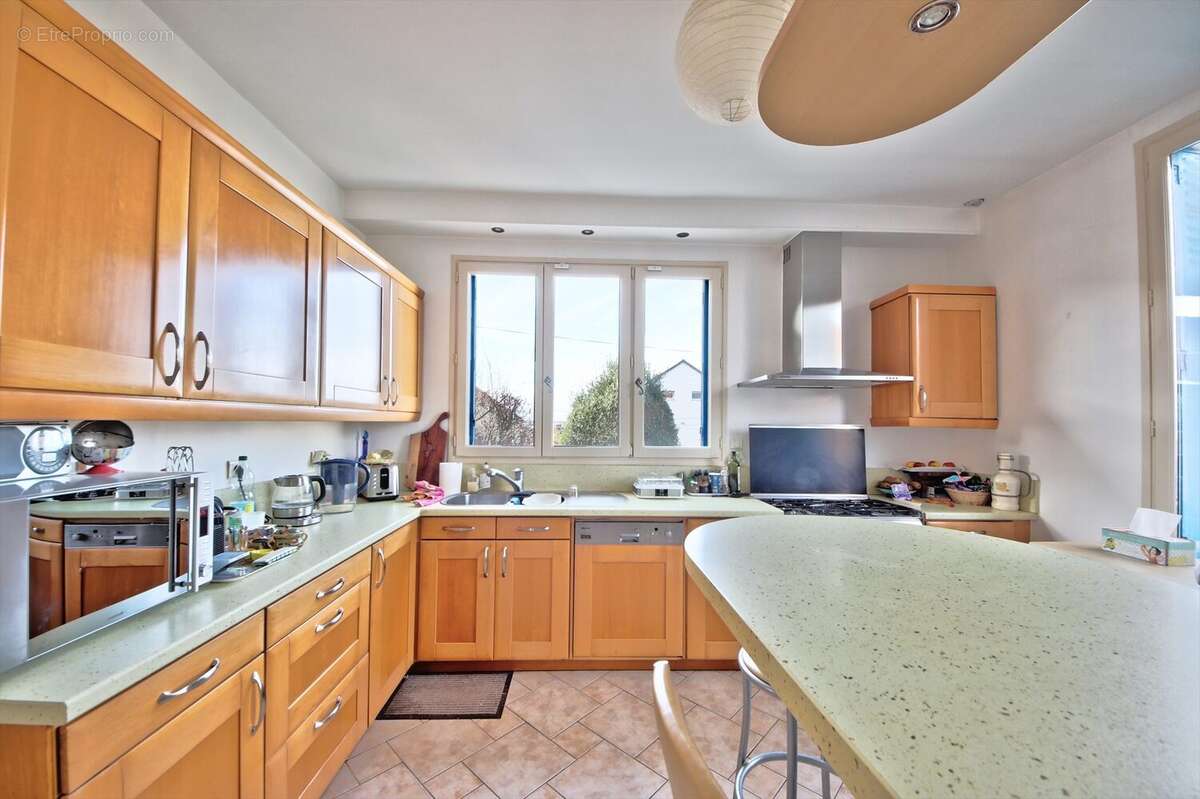 Cuisine - Maison à NANTERRE