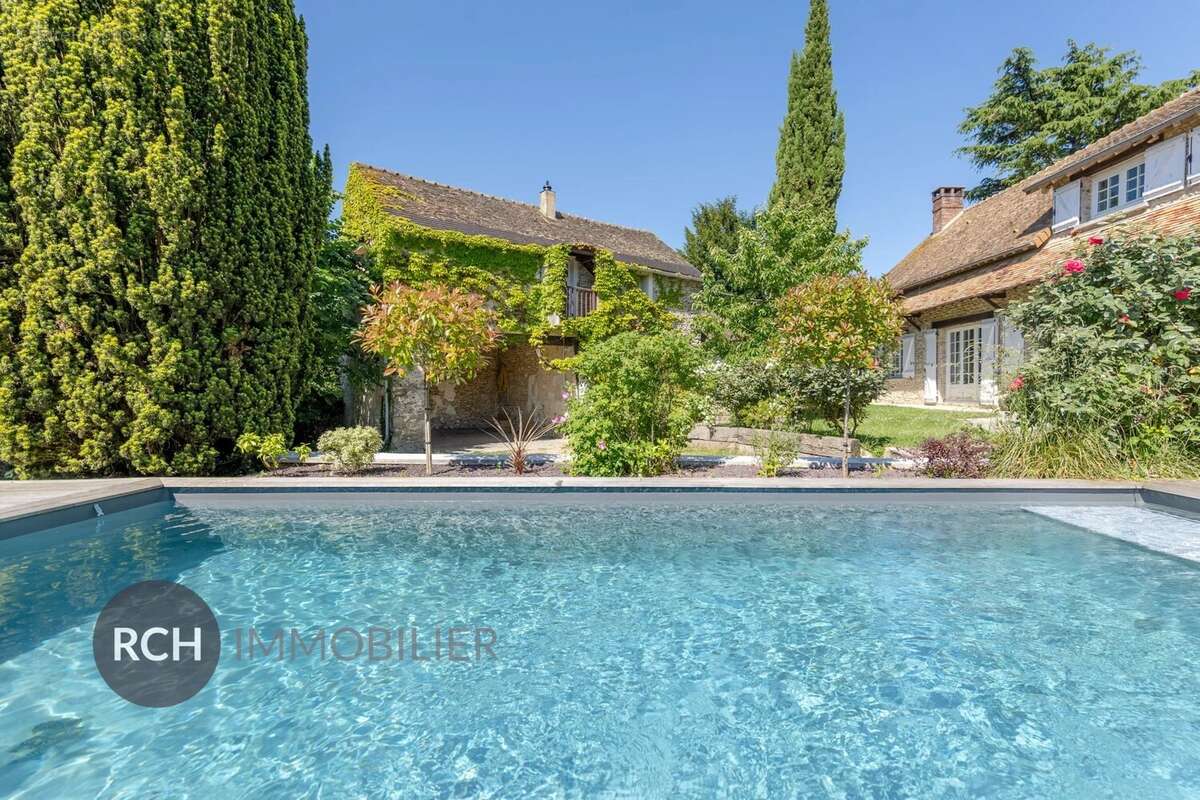 Limitrophe Houdan - Charmante maison ancienne avec maison d'amis et piscine - photo 2