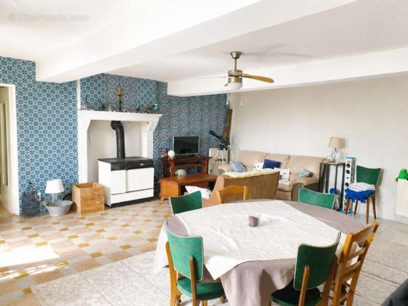 Maison à SAINTE-RADEGONDE
