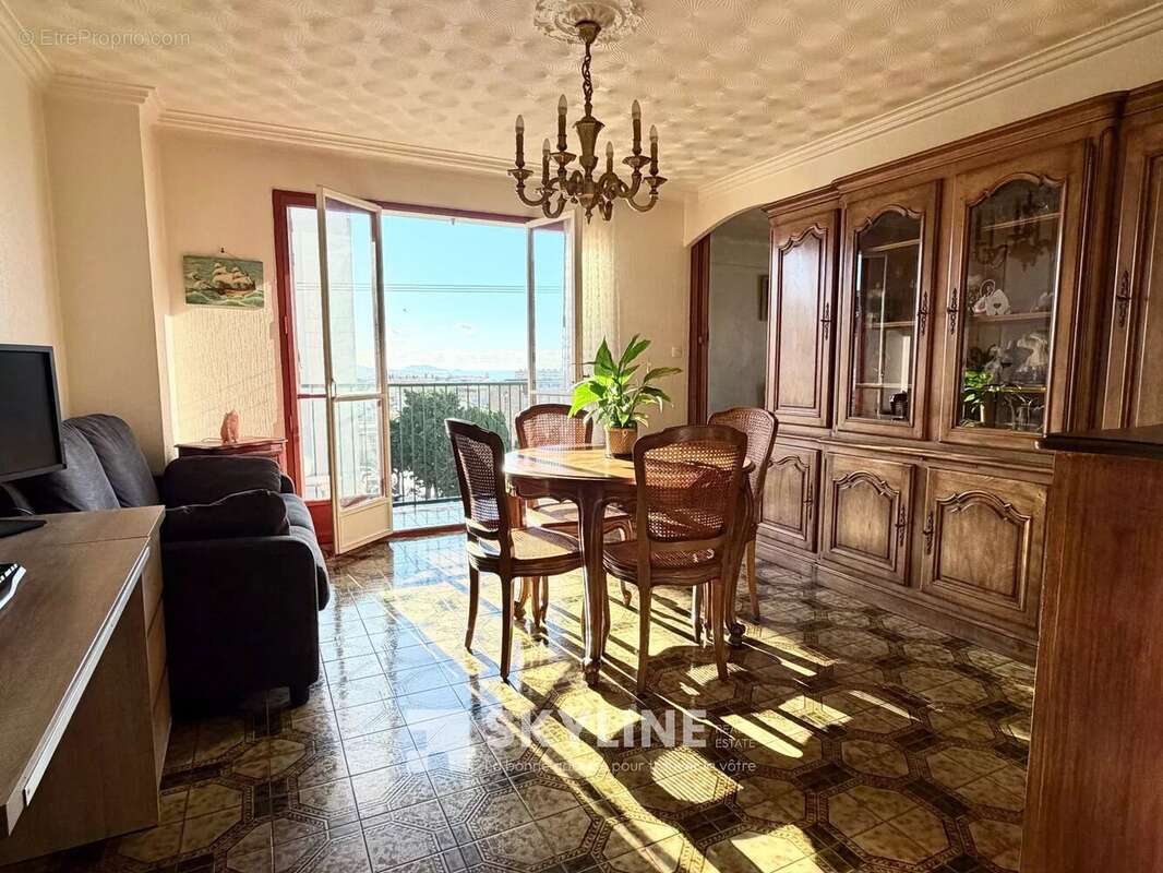 Appartement à MARSEILLE-15E