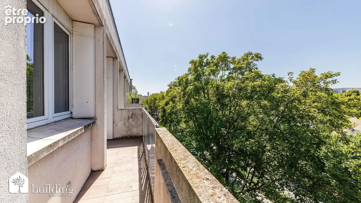 A vendre - Neuilly-sur-Seine Proche Saussaye - Appartement 6 pièces avec balcon de 97.10m² - photo 7