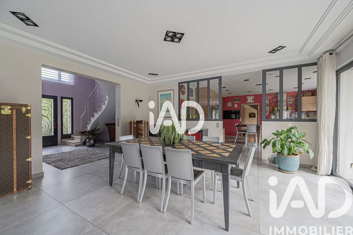 Photo 3 - Maison à LE RAINCY