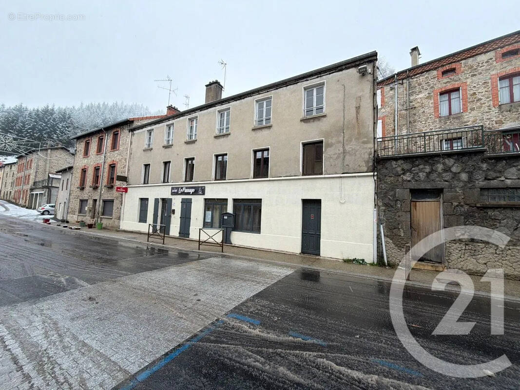 Maison à RIOTORD
