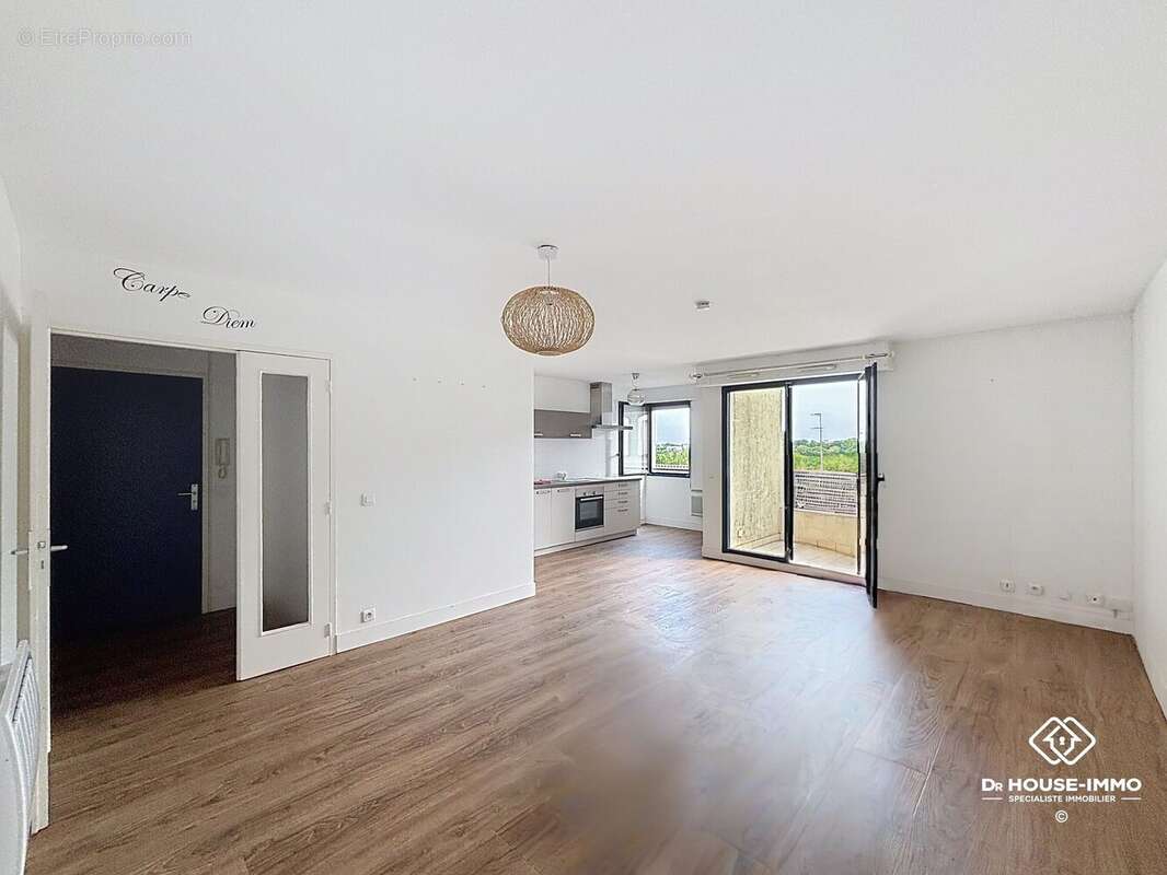 Appartement 72 m² à Merignac  - photo 2