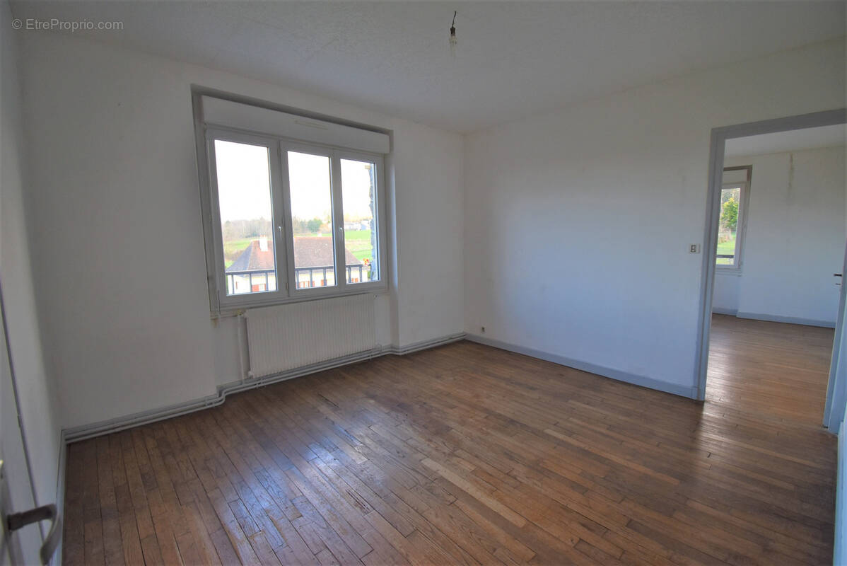 Appartement à LUBERSAC