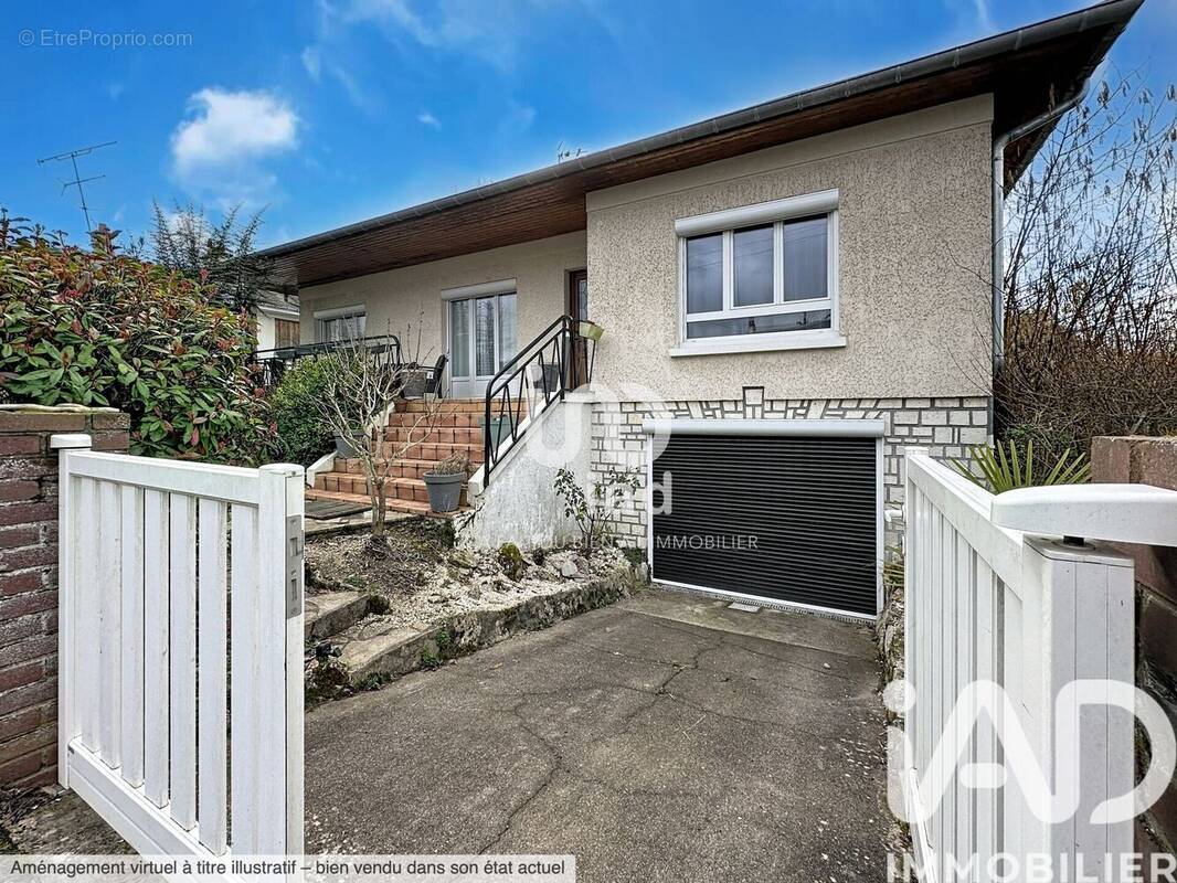 Photo 1 - Maison à DAMMARIE-LES-LYS