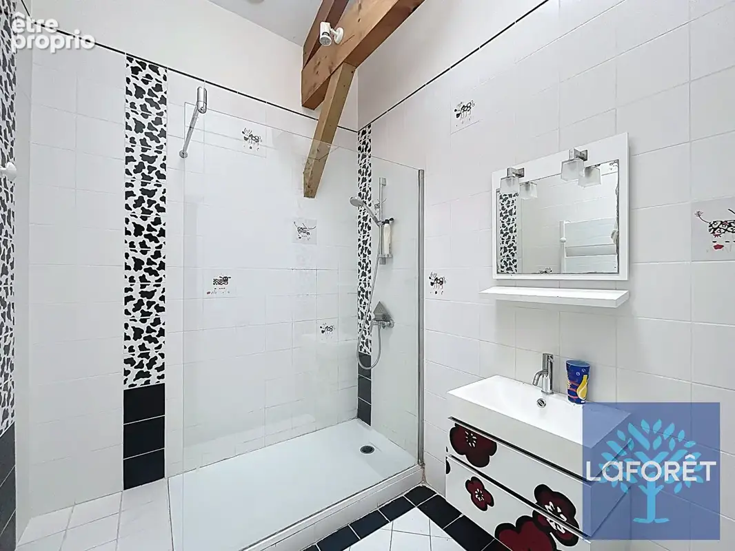 Spacieuse maison familiale de 10 pièces avec piscine. Quartier St Vincent - photo 11