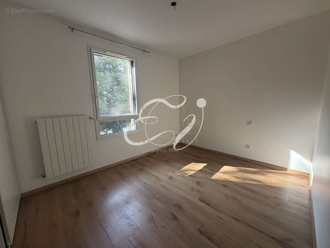 VENTE ECULLY 69130 Maison en excellent état lumineuse - 130 m2 - 4 chambres - Environnement très calme - photo 10