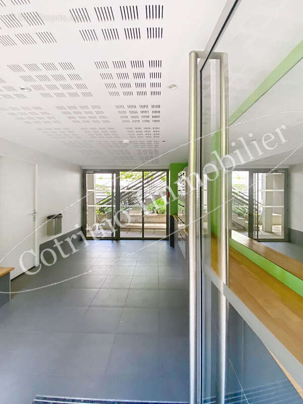 CHASSIEU 69680  Beau T2 de 39,44m²+balcon+parking - photo 8